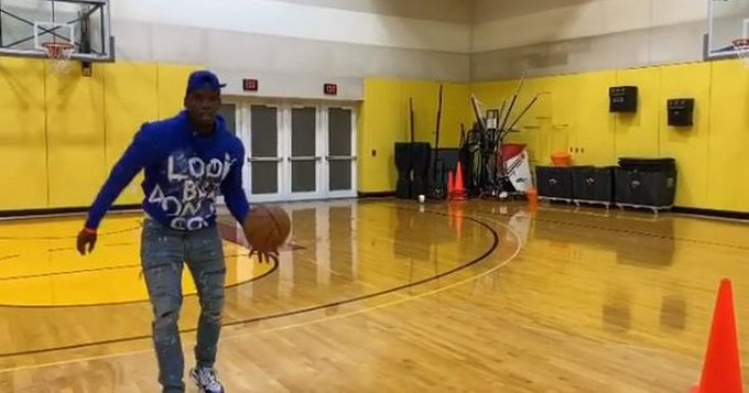 Pogba plays basketball - Bóng Đá