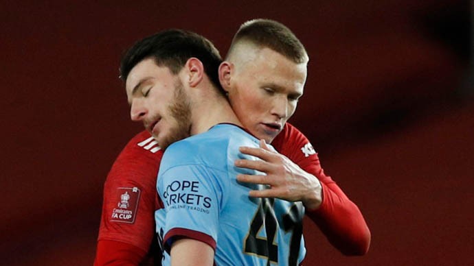 Rio Ferdinand urges Man United to sign Declan Rice from West Ham - Bóng Đá