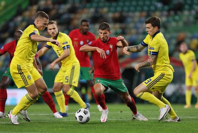 Không Ronaldo, tân binh Liverpool lập cú đúp giúp Bồ Đào Nha thắng đậm - Bóng Đá