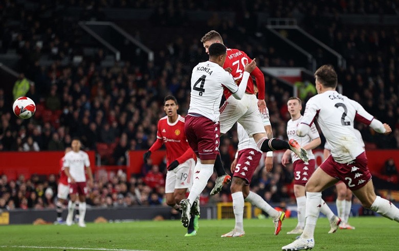 CĐV M.U gây hấn với Gerrard ngày trở lại Old Trafford - Bóng Đá
