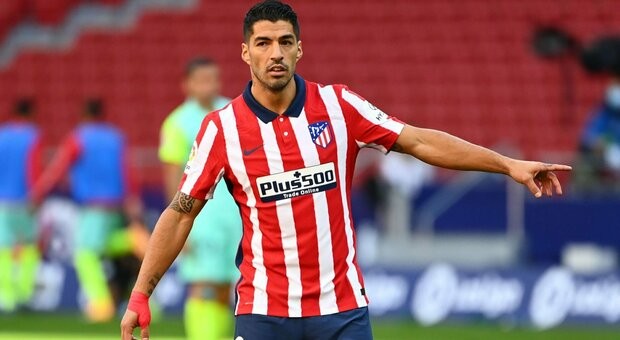 Suárez tiene una media de goles, de locos, marcados ante el Betis - Bóng Đá