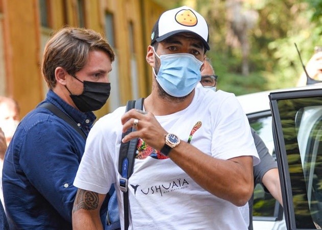 Luis Suarez bị tố gian lận  - Bóng Đá