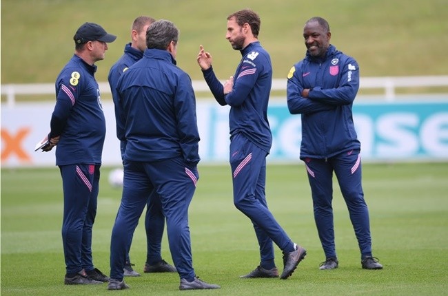 Harry Kane tươi rói, Mason Mount lủi thủi trong buổi tập của ĐT Anh - Bóng Đá