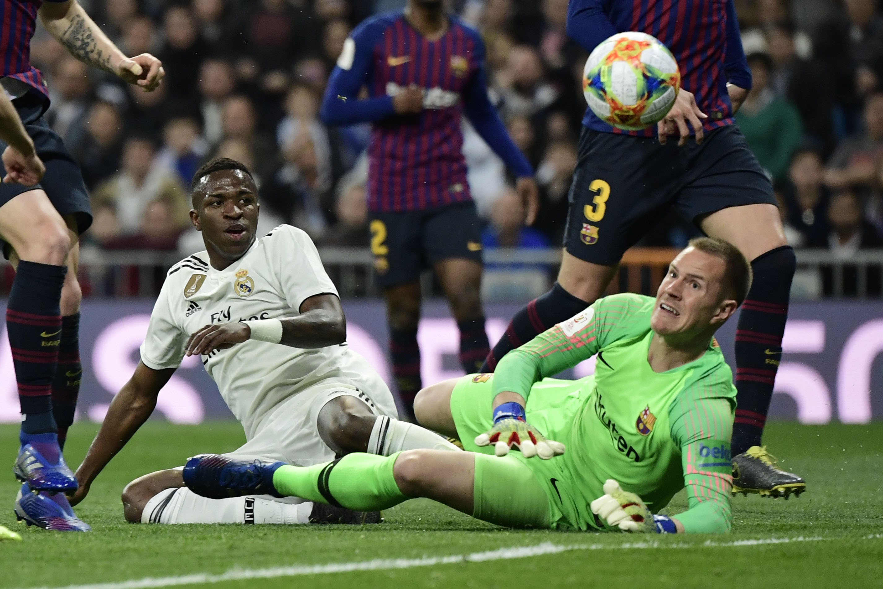 'In football you never know what's going to happen': Barcelona keeper Marc-Andre Ter Stegen remains coy on his future  - Bóng Đá