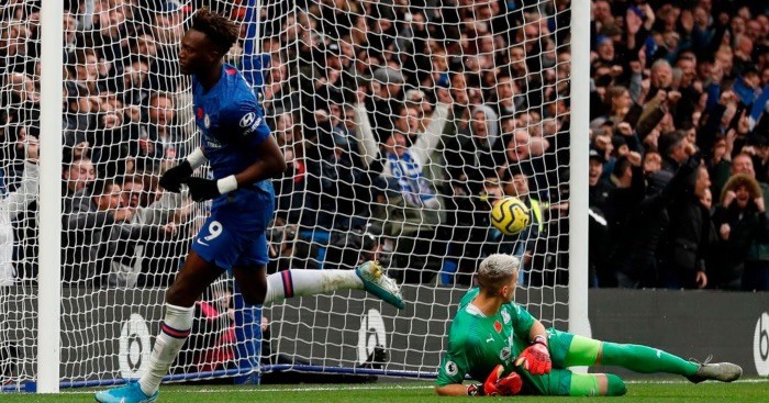 Pulisic dùng cả thân mình ghi bàn đầu tiên cho Chelsea - Bóng Đá