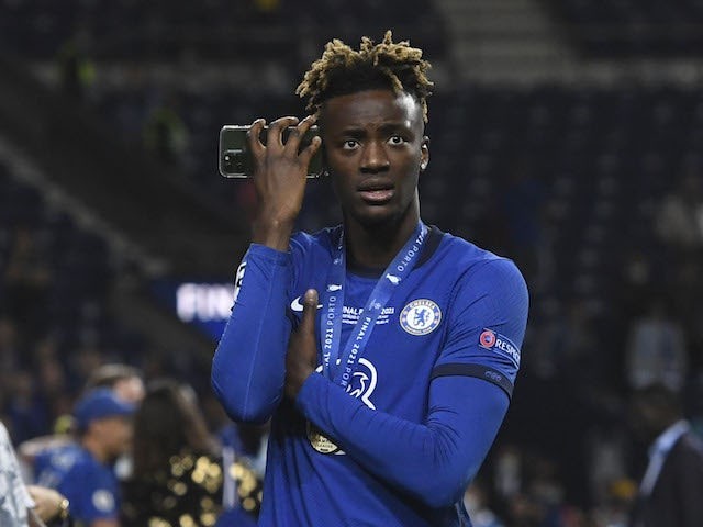 Arsenal 'offer Roma Alexandre Lacazette to boost Tammy Abraham bid' - Bóng Đá
