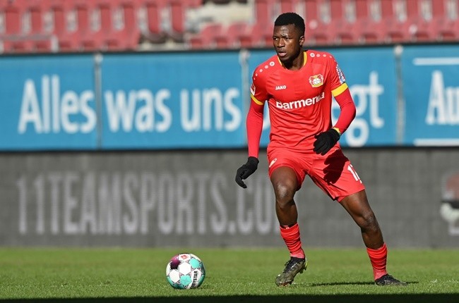 Several Premier League clubs, including Arsenal, are interested in Edmond Tapsob - Bóng Đá