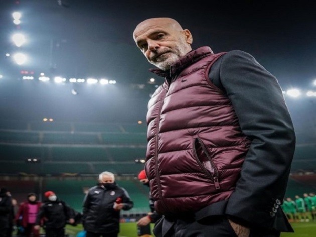 Quá phấn khích vì các học trò, HLV AC Milan có hành động lạ - Bóng Đá