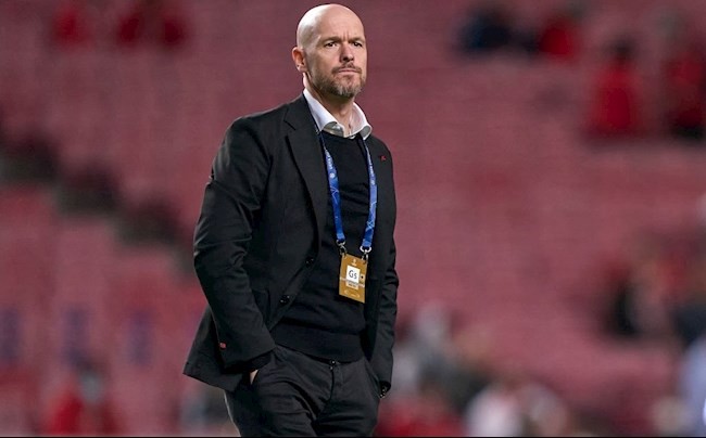 Erik Ten Hag phải rất cẩn thận với Cristiano Ronaldo - Bóng Đá