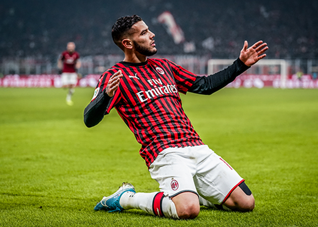 'Siêu trung vệ' và Ibra: Đội hình chất lừ giúp AC Milan lên đỉnh Serie A - Bóng Đá