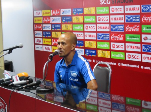 'Maybe Singapore and Thailand will go through to the semi-finals' - Bóng Đá