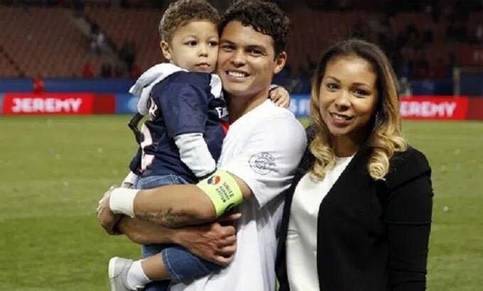 Wife of Chelsea defender Thiago Silva: We're happy in London, but Paris... - Bóng Đá