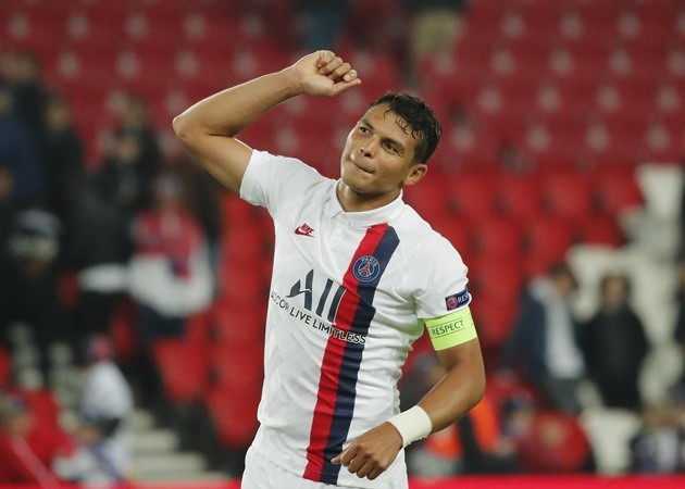 NEVILLE WORRIED ABOUT THIAGO SILVA - Bóng Đá