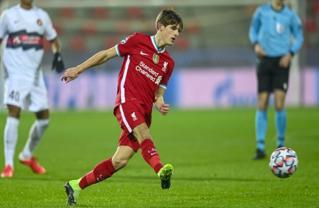 Liverpool midfielder Leighton Clarkson has finalised a loan move to Championship side Blackburn Rovers - Bóng Đá
