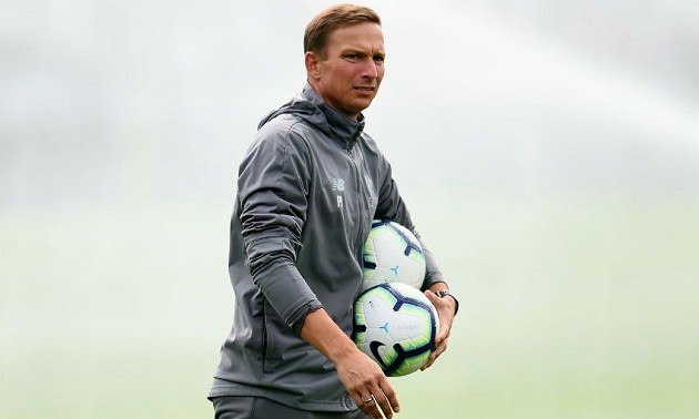 Pep Lijnders explains what Keita and Ox should do to claim starting spot - Bóng Đá