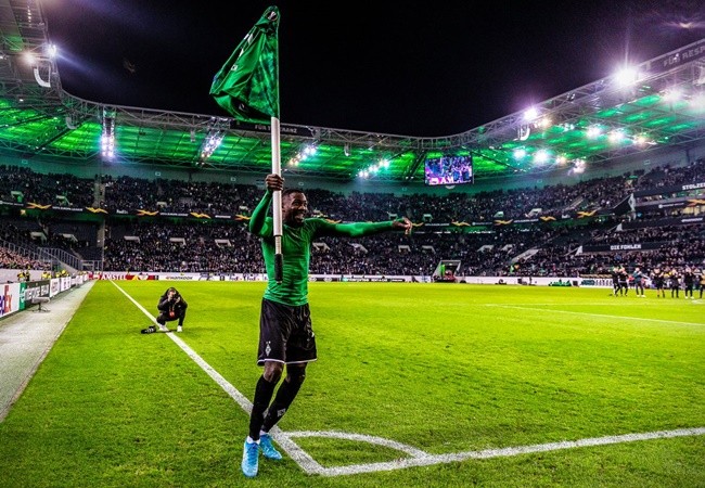 10 CLB hay nhất châu Âu hiện tại: Liverpoool hủy diệt; 'A German Team' - Bóng Đá