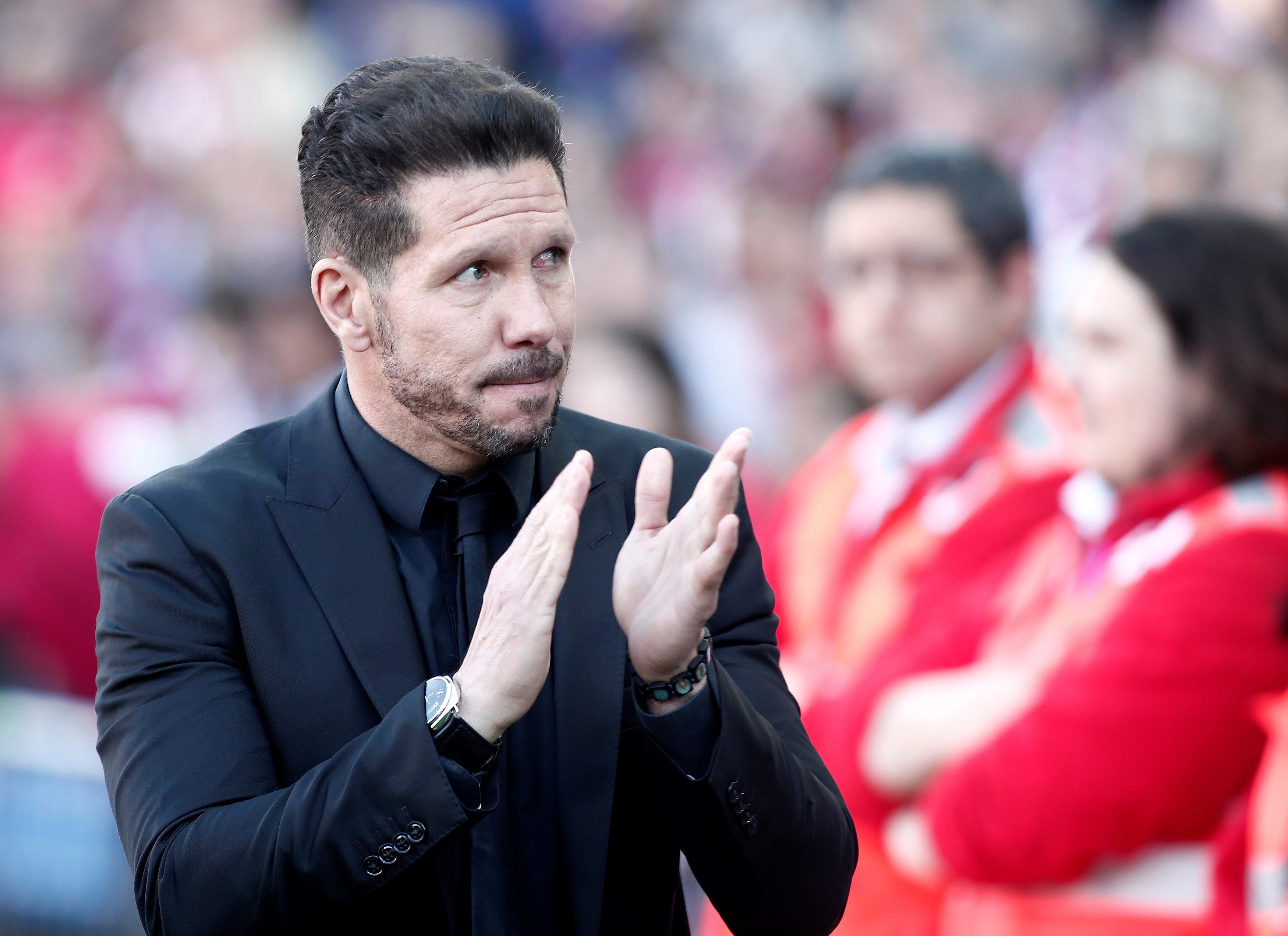Man Utd have made offer to Diego Simeone as Atletico Madrid plan for Mauricio Pochettino - Bóng Đá