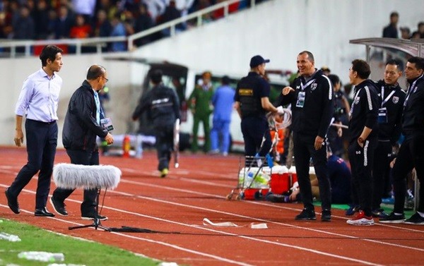 Thầy Park gặp lại trợ lý HLV Thái Lan tại SEA Games - Bóng Đá