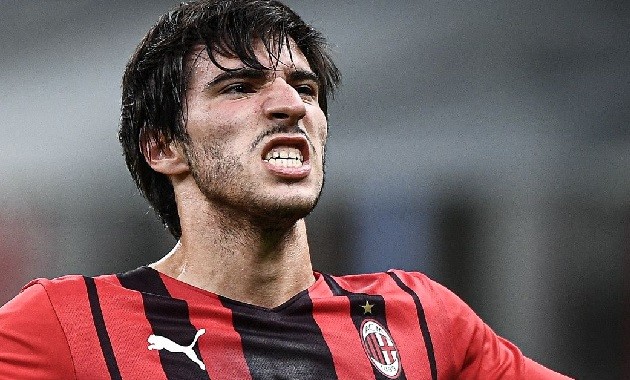 5 điểm nhấn Milan 2-0 Lazio: Ibra nổ súng trở lại; Chìa khóa vạn năng mới của Milan - Bóng Đá