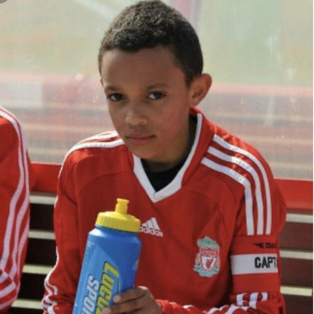 Trent Alexander-Arnold 22 tuổi - Bóng Đá