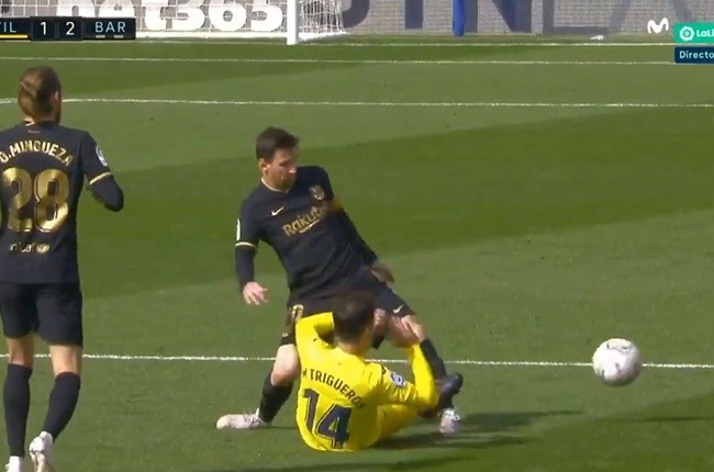 SỐC! Sao Villarreal vào bóng rùng rợn với Messi, trả giá ngay lập tức - Bóng Đá