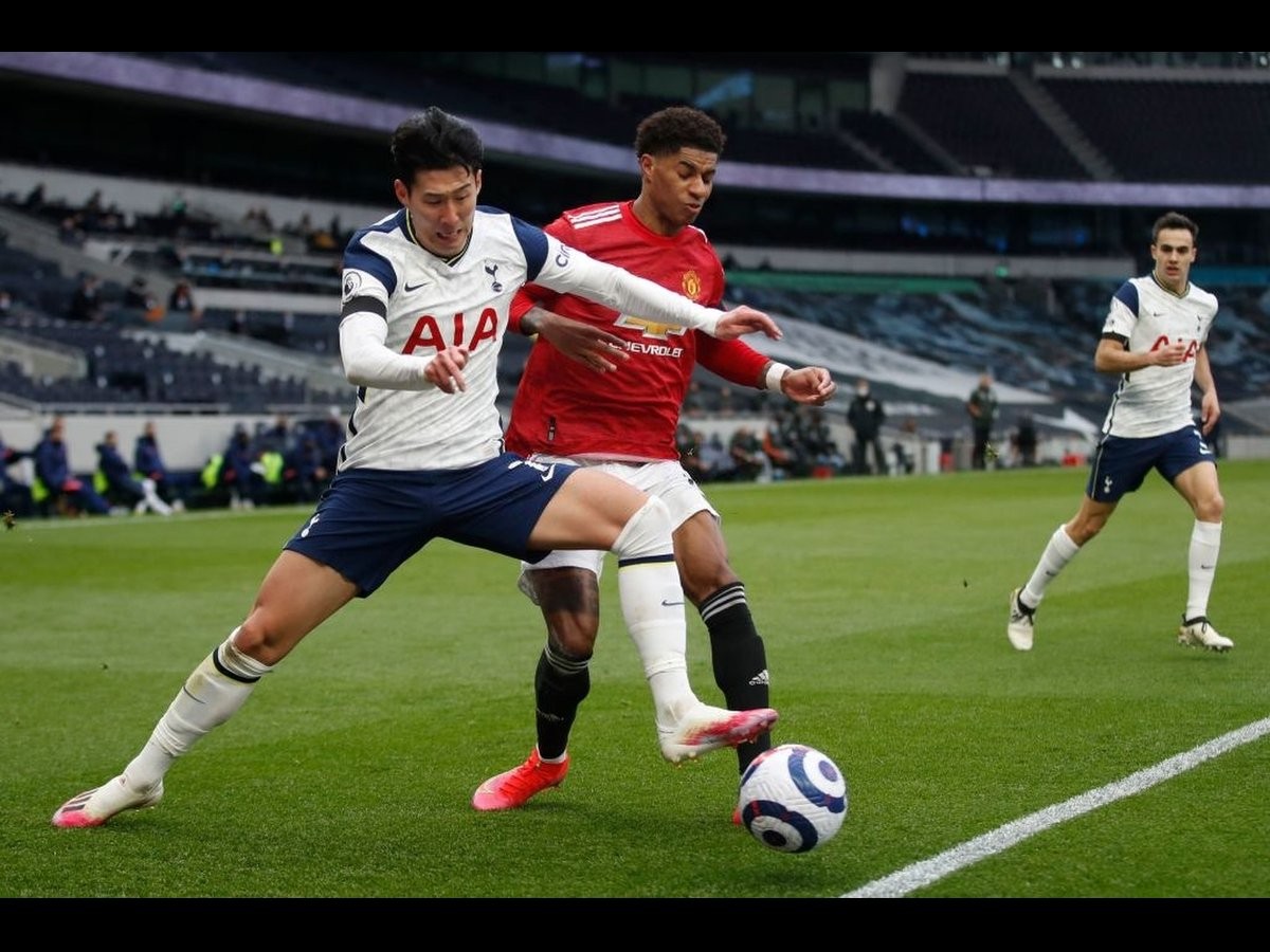 Thua M.U, Mourinho đã tự tay 