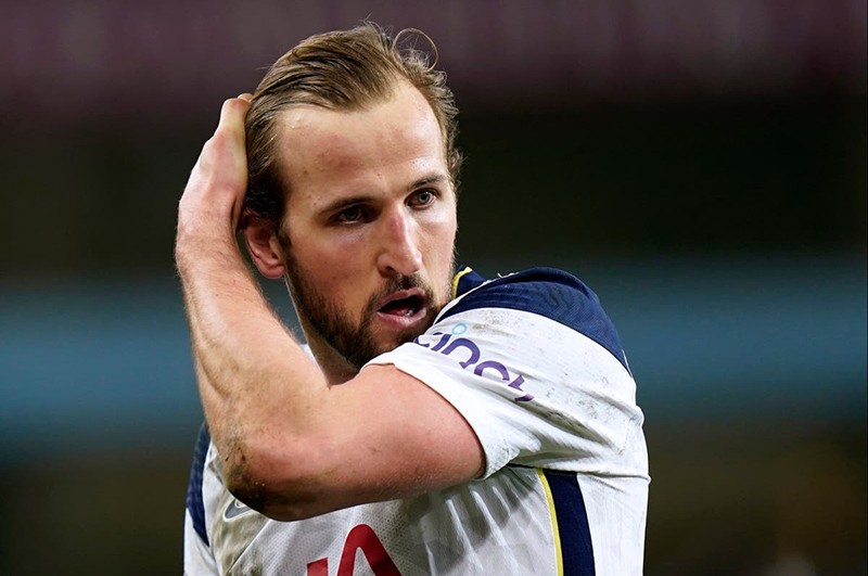 Nhìn Harry Kane thế này, khả năng bom tấn nổ ở Manchester càng lớn - Bóng Đá