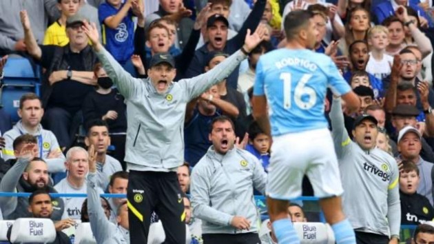If his body language in this 45 minutes is anything to go by, his players will be getting an ear-bashing. - Bóng Đá