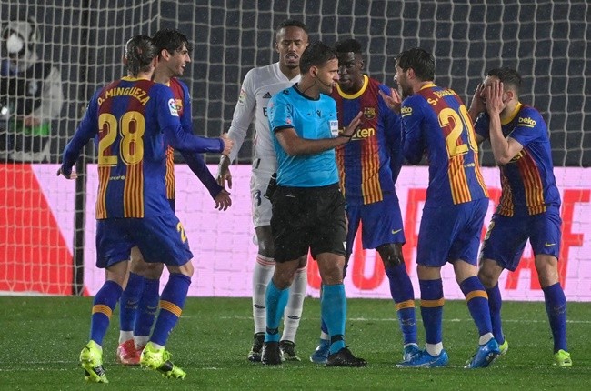 'Troll' không thương tiếc, sao Real khiến Gerard Pique tức điên - Bóng Đá