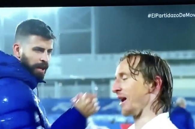 'Troll' không thương tiếc, sao Real khiến Gerard Pique tức điên - Bóng Đá