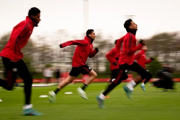 5 things we noticed from Man Utd training as Erik ten Hag appointment to be finalised - Bóng Đá