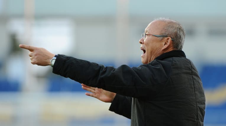 Từ World Cup đến SEA Games: Tướng Park sẽ quật ngã HLV Nishino? - Bóng Đá