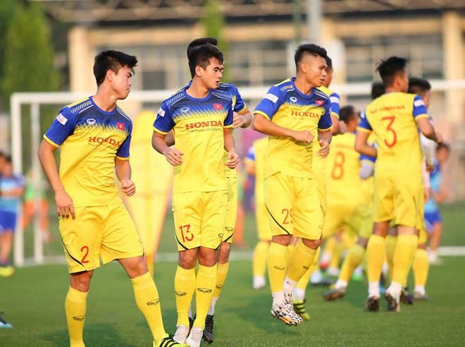 CHÍNH THỨC: HLV Park Hang-seo loại 2 cái tên, chốt danh sách 23 cầu thủ đấu Malaysia - Bóng Đá