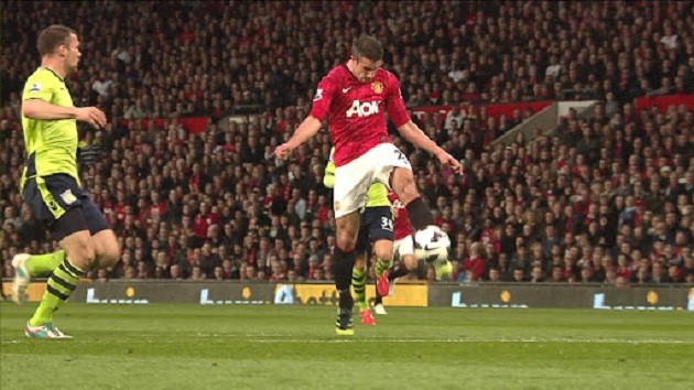 Edinson Cavani can emulate Robin van Persie at Manchester United thanks to Jadon Sancho - Bóng Đá