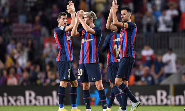 Gà son Pedri mang Barca lên đỉnh La Liga - Bóng Đá