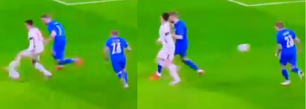 Man City's Phil Foden produced a brilliant first touch - Bóng Đá