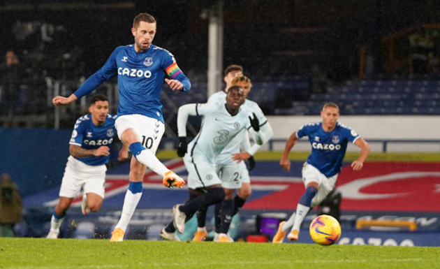 'Con quái vật' quật ngã binh đoàn Chelsea bất bại 17 trận là ai? - Bóng Đá