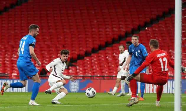 Another goal, 90% passing accuracy & more: Mount shines for England yet again - Bóng Đá