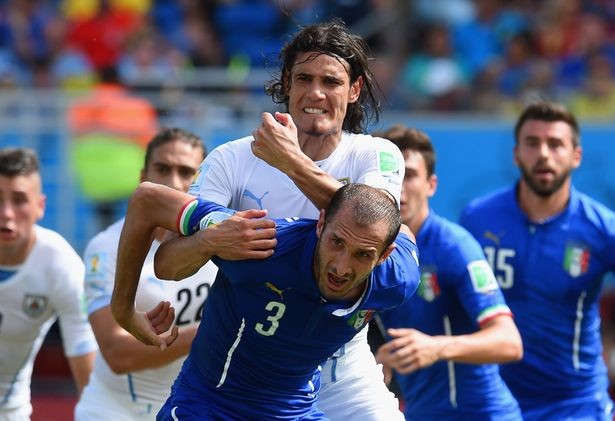 Cavani chỉ thắng cái tên khó khăn nhất mình từng đối mặt  - Bóng Đá