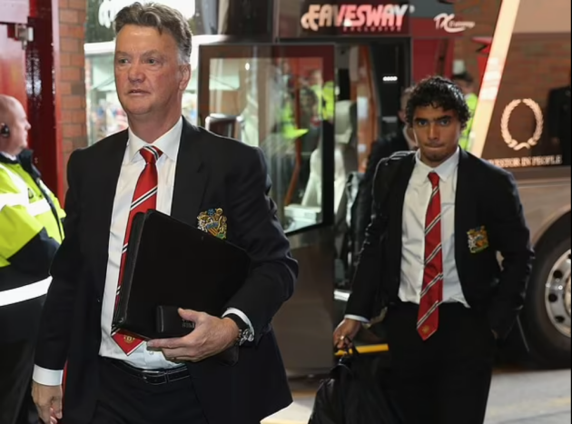 'Everyone told me... 'he HATES Brazilians'': Man United cult hero Rafael says Louis van Gaal bluntly told him to leave  - Bóng Đá