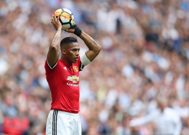 5 sao Man Utd chưa từng lọt vào đội hình tiêu biểu của Gary Neville - Bóng Đá