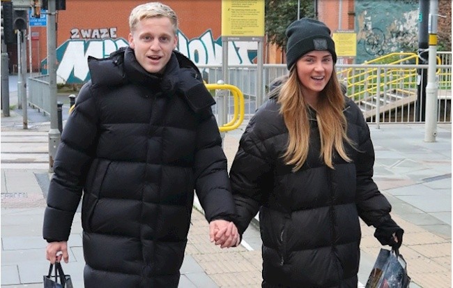 Van de Beek để lộ hình ảnh khác biệt so với khi mới tới Man Utd - Bóng Đá