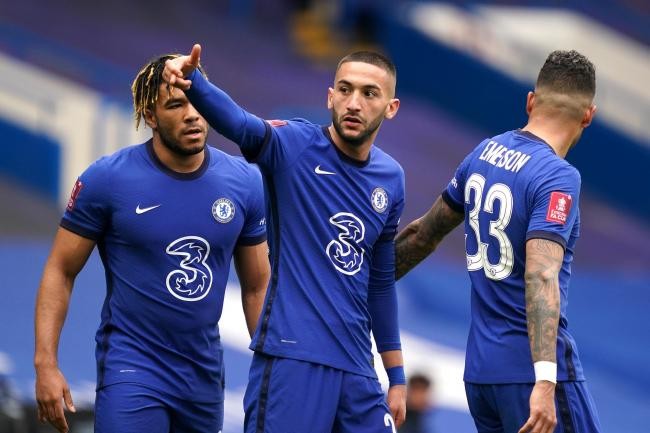 Hakim Ziyech one of five players Chelsea will offer to land £69m-rated Sevilla defender Jules Kounde - Bóng Đá