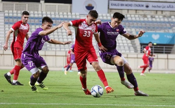 Nêu không đá giao hữu quốc tế, ĐT Việt Nam sẽ gặp bất lợi lớn - Bóng Đá