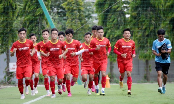 U23 Việt Nam thận trọng; Than Quảng Ninh lại nợ lương - Bóng Đá