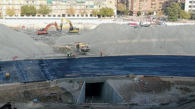 Thánh địa Vicente Calderon của Atletico Madrid hoang tàn không nhận ra - Bóng Đá