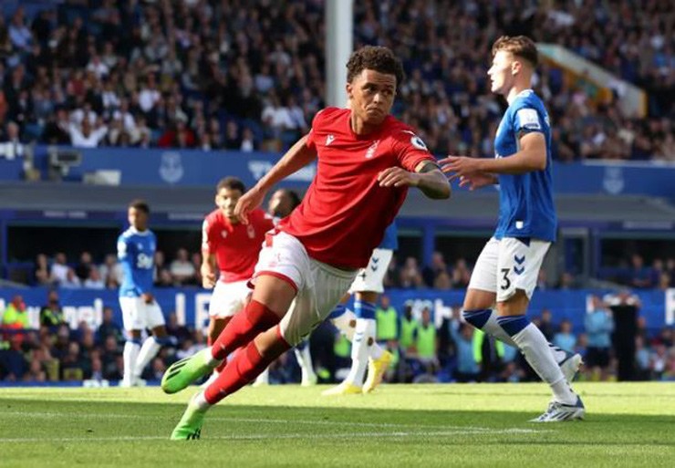Dean Henderson tỏa sáng 3 trận liền sau khi rời M.U - Bóng Đá