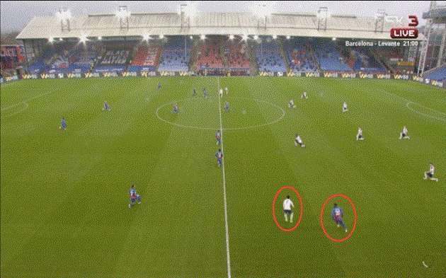 Crystal Palace 1-1 Tottenham: Benteke and Son tussle after forgetting to take a knee - Bóng Đá