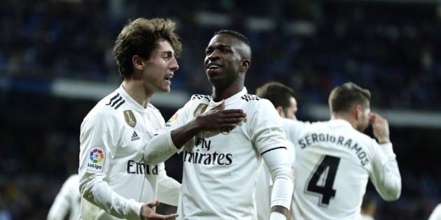 Have Real Madrid found the new Neymar in Vinicius? - Bóng Đá