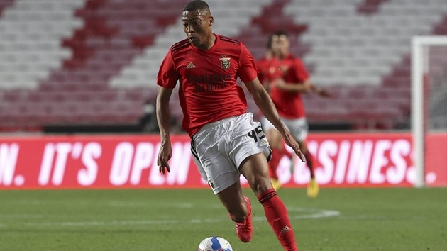 CHÍNH THỨC: Carlos Vinicius gia nhập Tottenham  - Bóng Đá